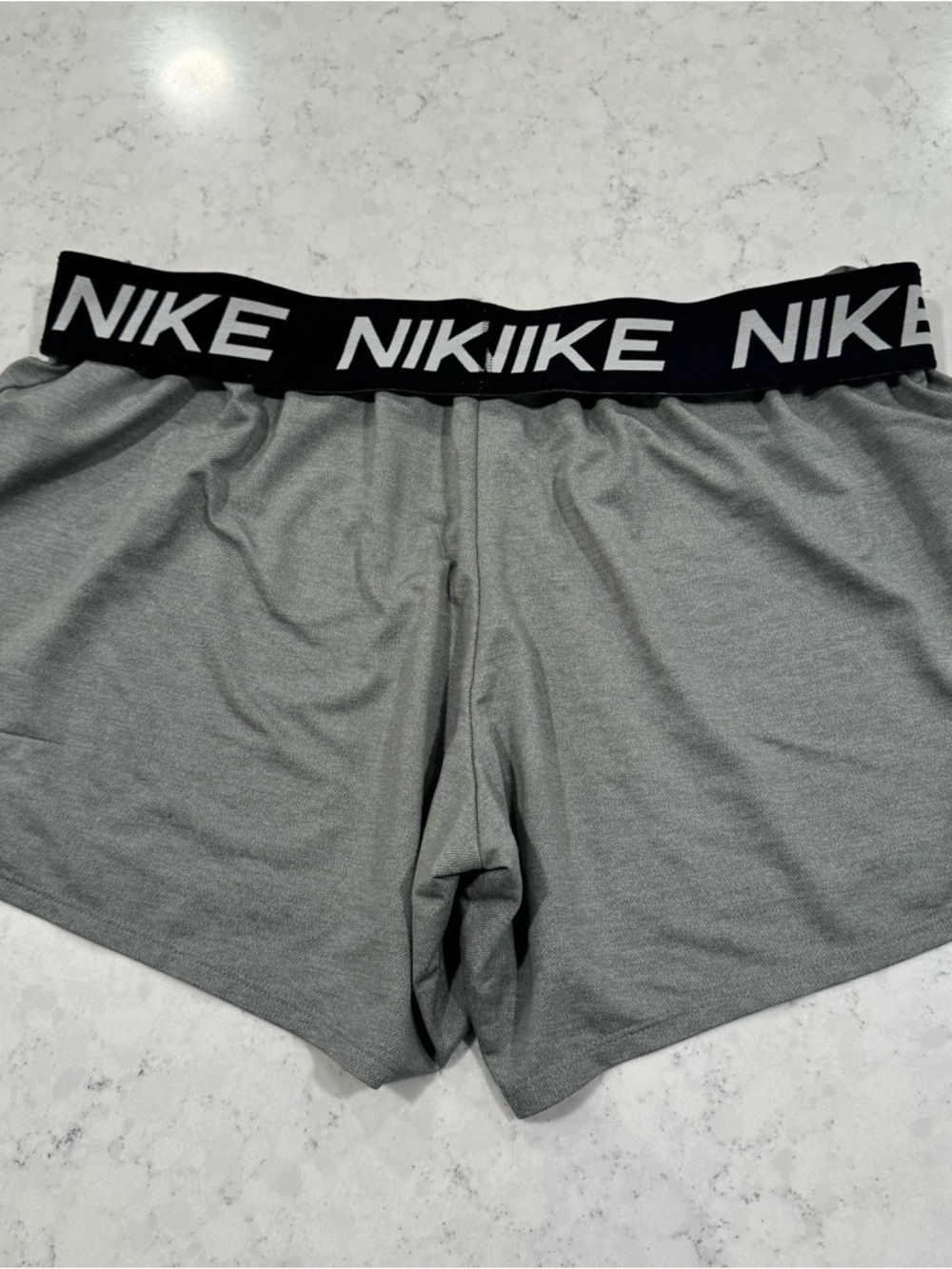 Nike Dri-Fit Women’s XL Training Shorts Elastic Logo Waistband Athletic Workout - Picture 2 of 12